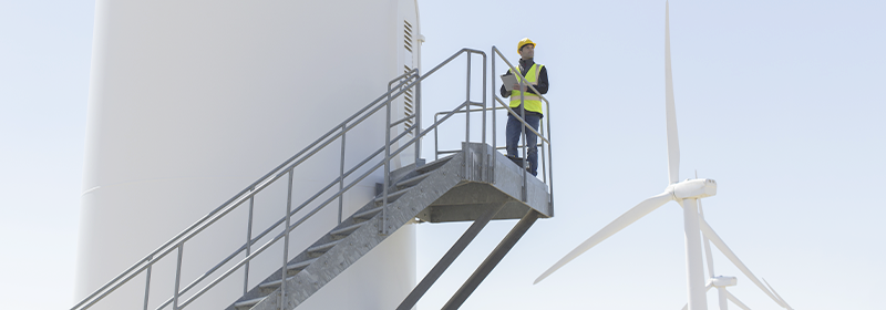 Minsait muestra que los nuevos operadores empujan a las gigantes energéticas a un profundo proceso de transformación