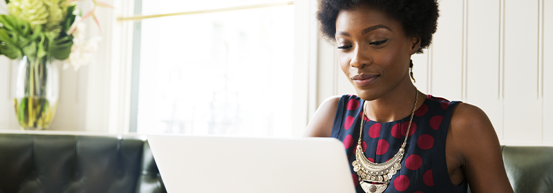 Indra dota de inteligencia artificial su Universidad Corporativa y activa las ganas de aprender de sus profesionales