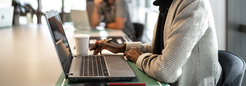 Minsait reduce en un 60% el tiempo de implantación de servicios de workplace en bancos y aseguradoras