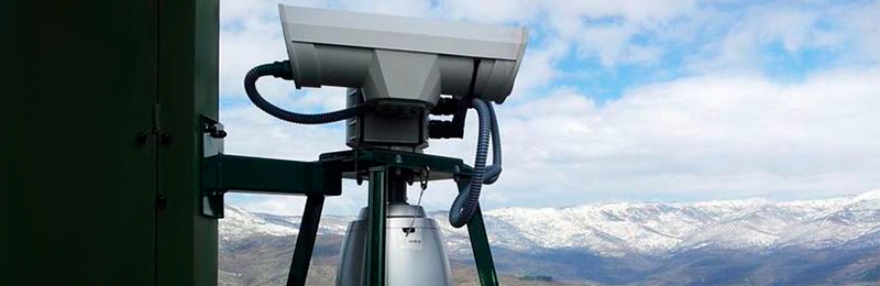 The Indra Faedo fire alert system against forest fires protects the Rentín sierra in Cadiz