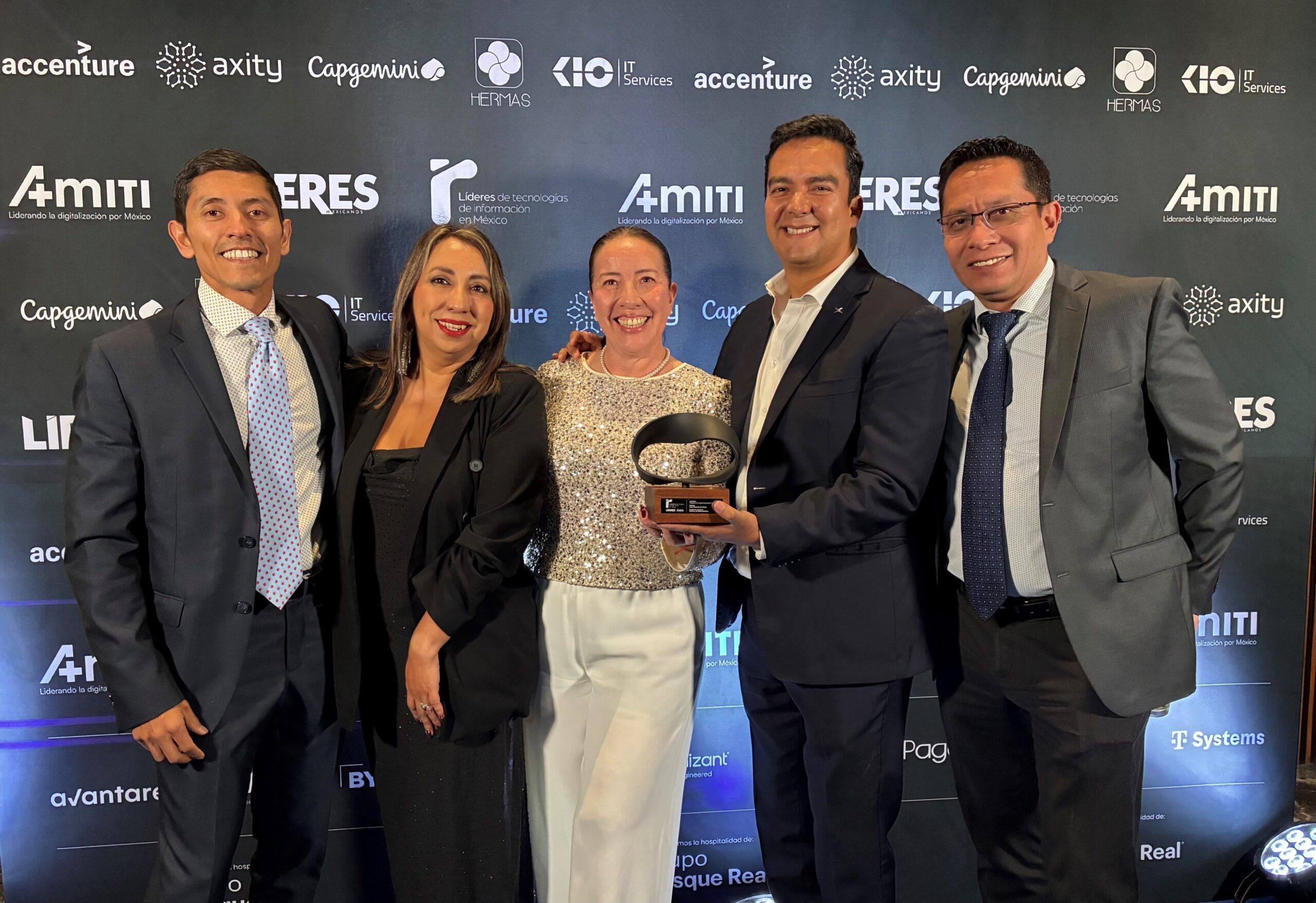 Amiti reconoce a «conexión empresarial paisano», plataforma pro bono desarrolada por Indra Group, como una iniciativa tecnológica con alto impacto social
