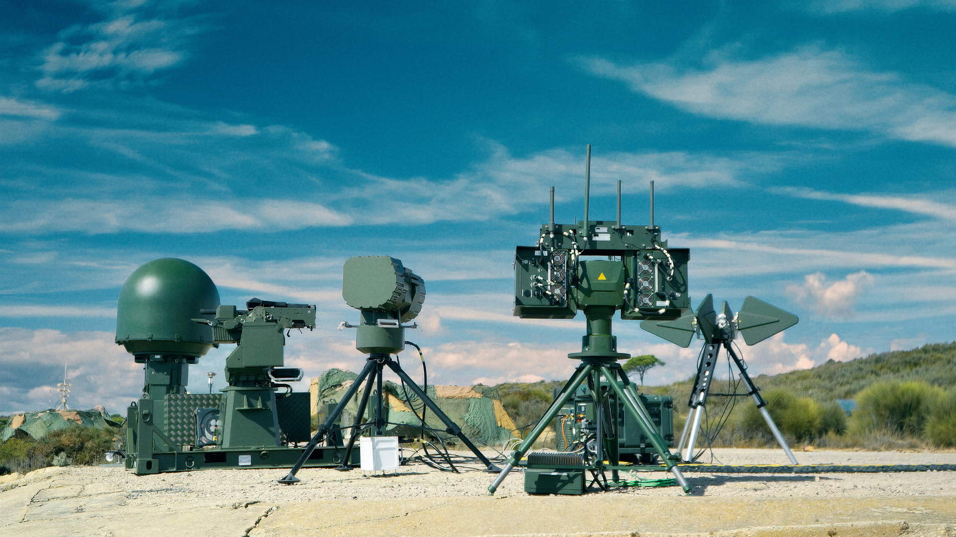 Indra presents next-generation technologies in radar, air defense, satellites, unmanned aerial systems and sustainment at FIDAE, and its counter-drone system will protect the event